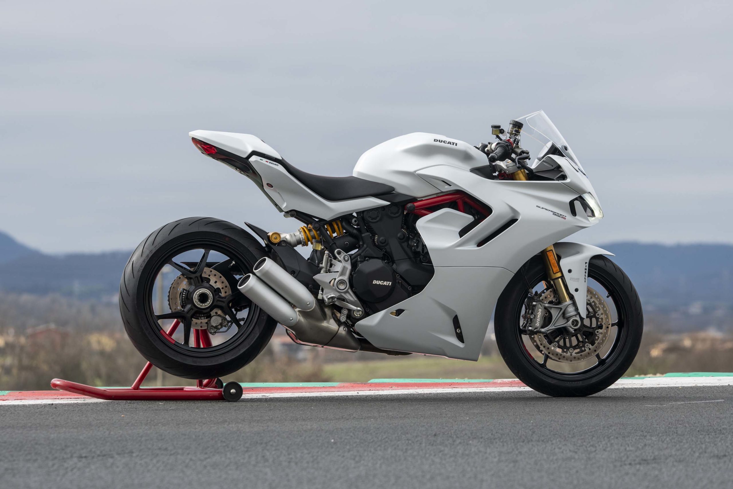 2021 Ducati SuperSport 950 40 scaled 1